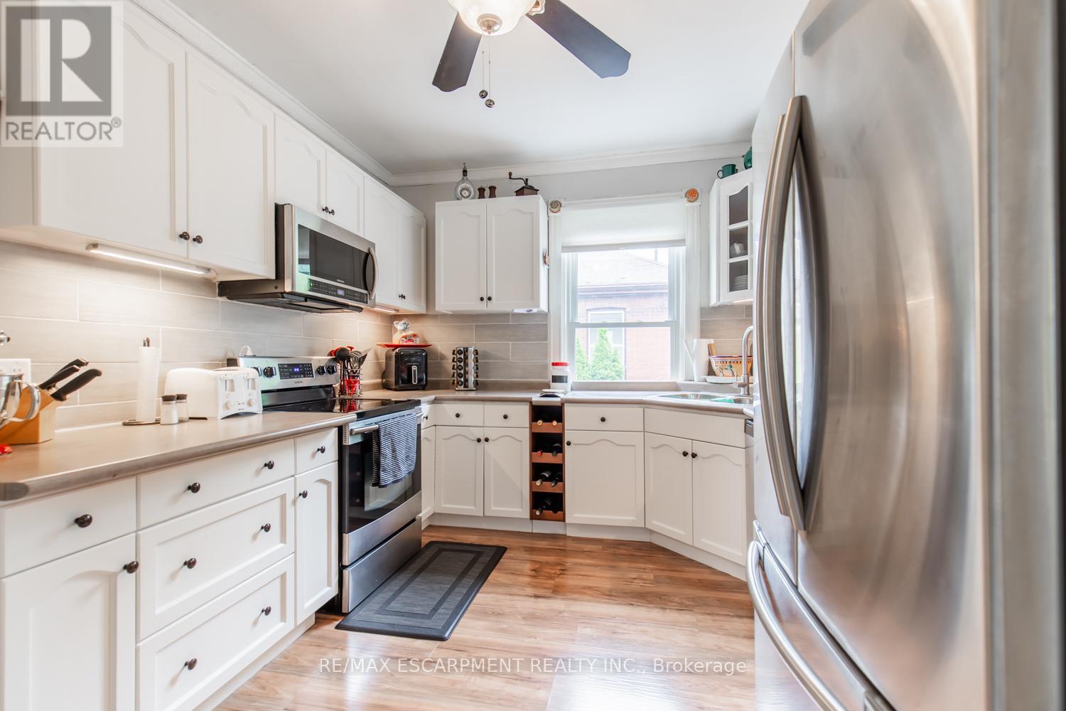 Photo 27 of 163 Campbell Street, Brantford ON