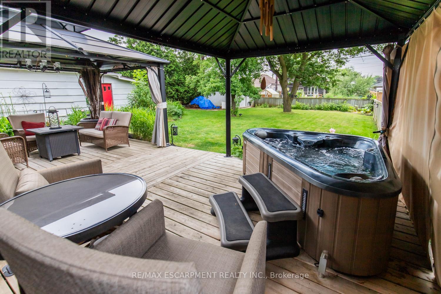 Photo 14 of 163 Campbell Street, Brantford ON