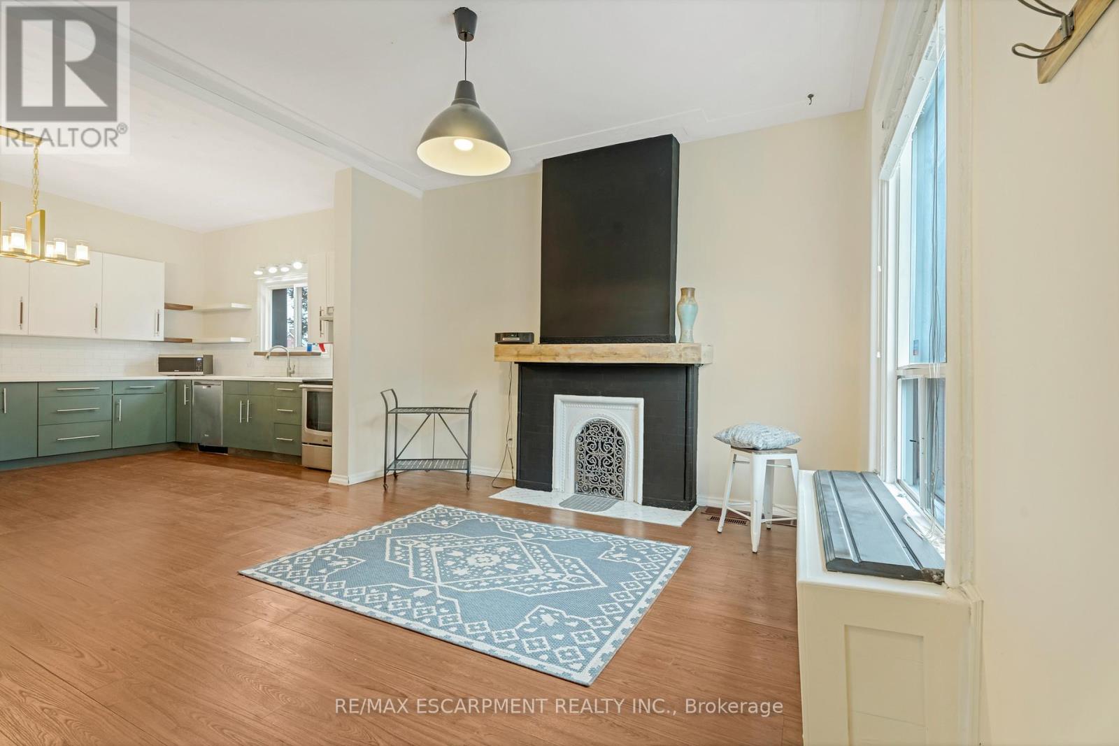 Photo 39 of 197 Emerald Street N, Hamilton ON