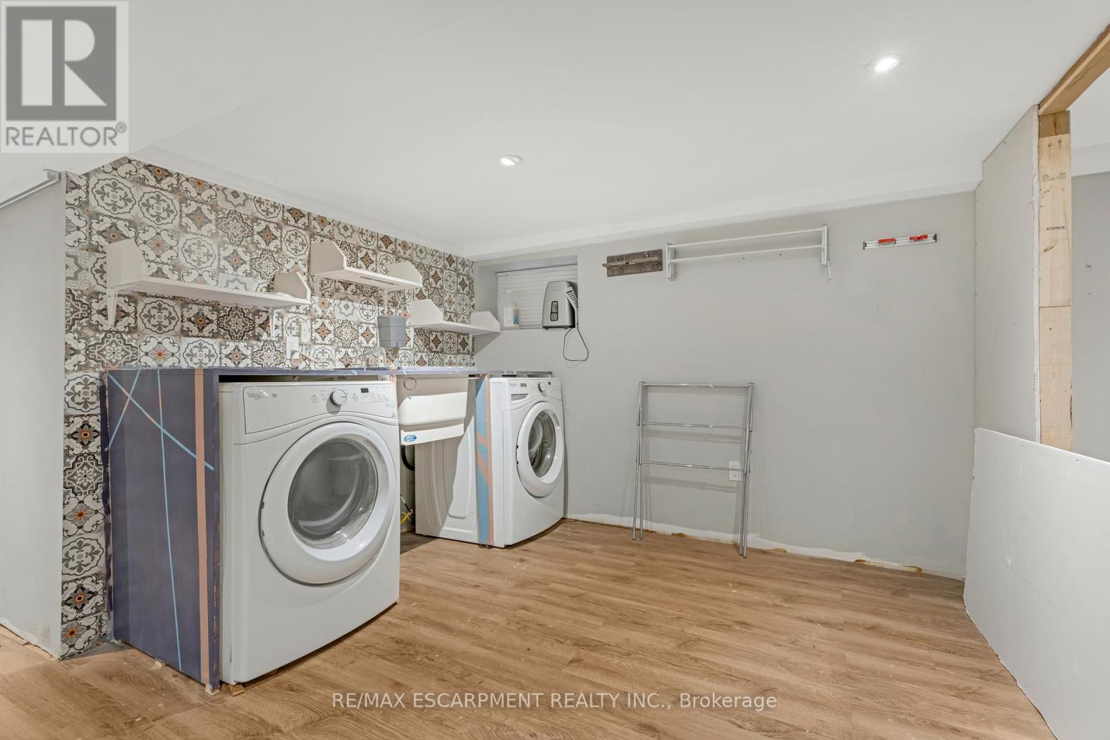 Photo 49 of 197 Emerald Street N, Hamilton ON