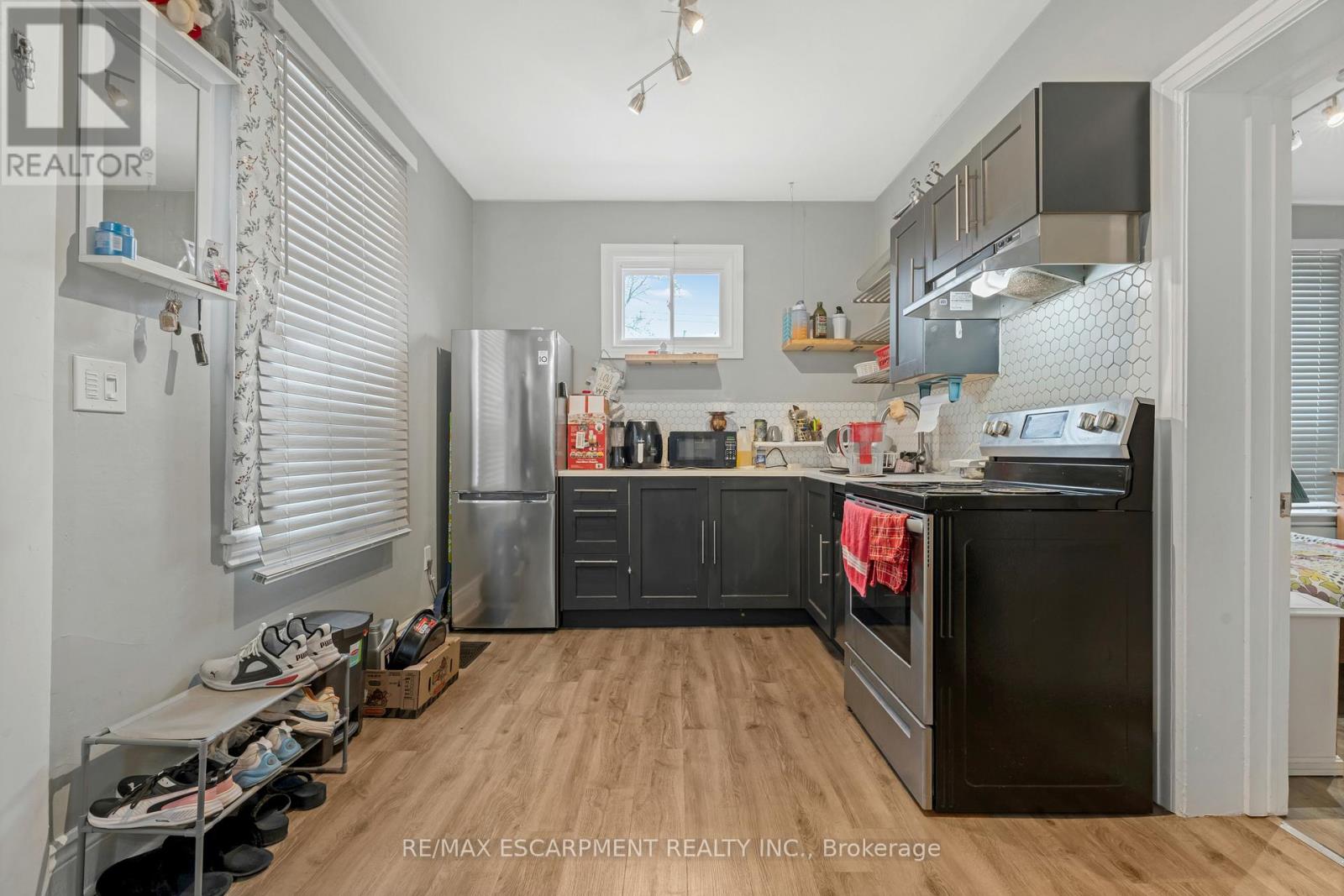 Photo 48 of 197 Emerald Street N, Hamilton ON