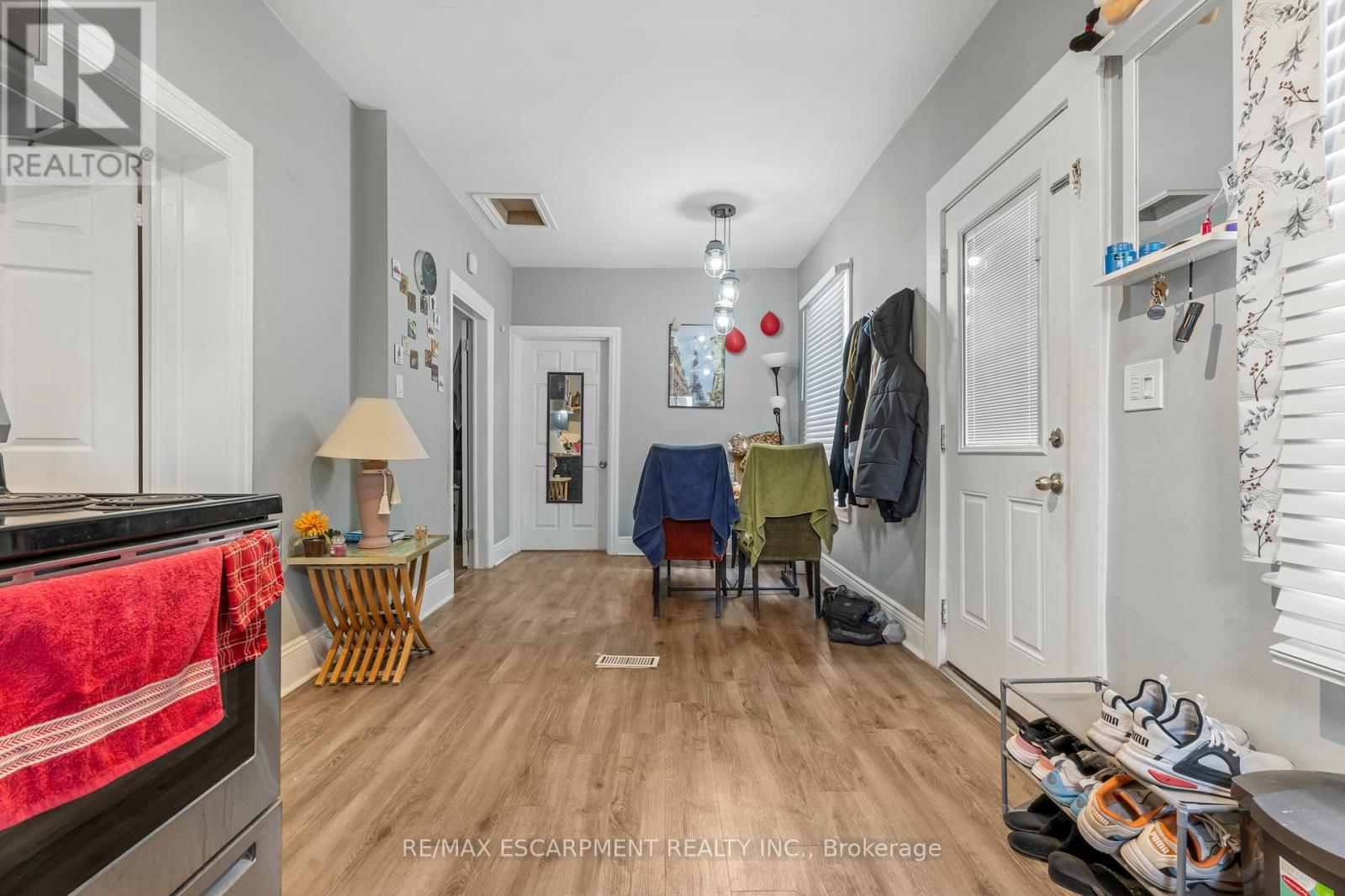 Photo 20 of 197 Emerald Street N, Hamilton ON