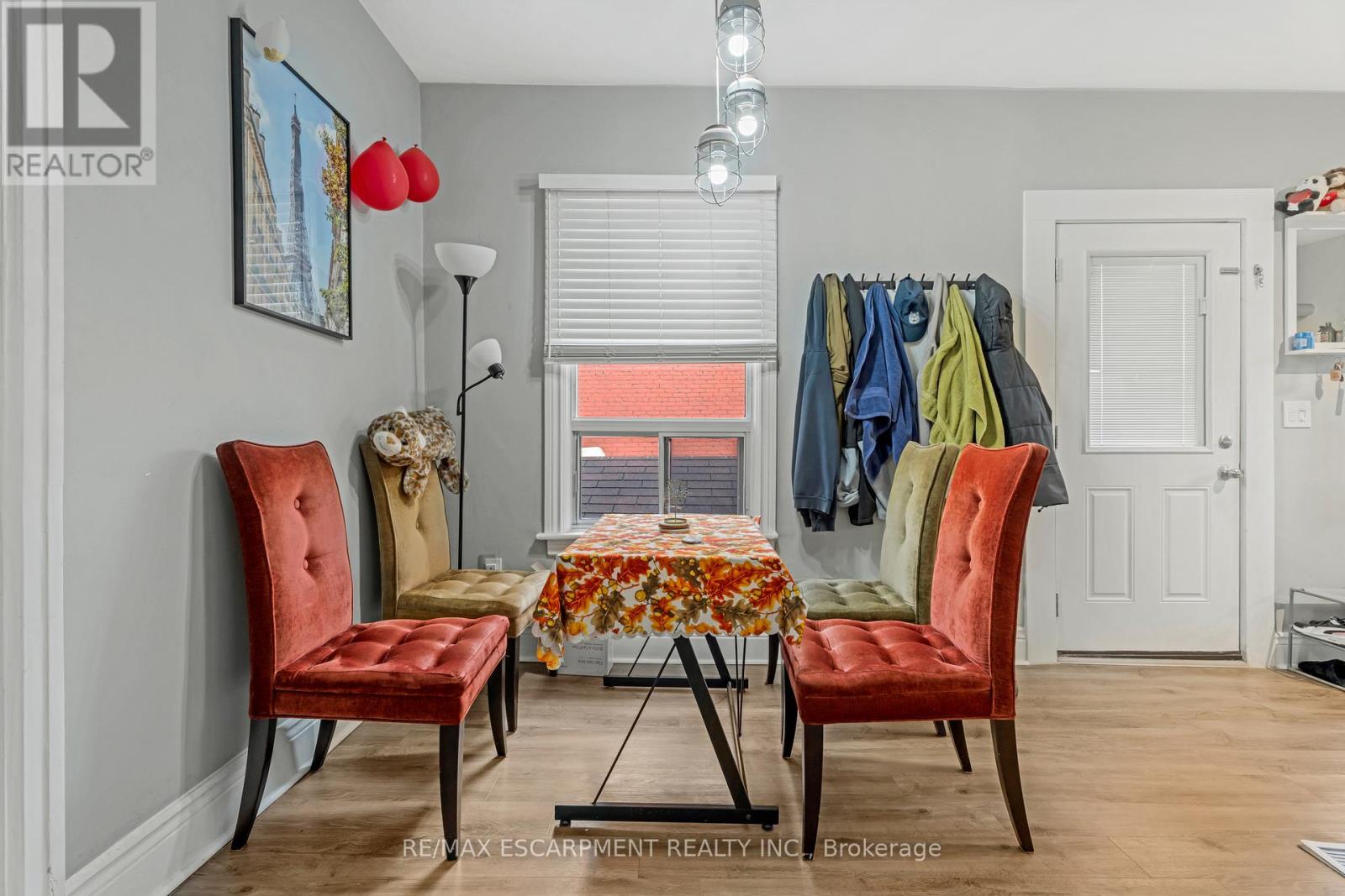 Photo 19 of 197 Emerald Street N, Hamilton ON
