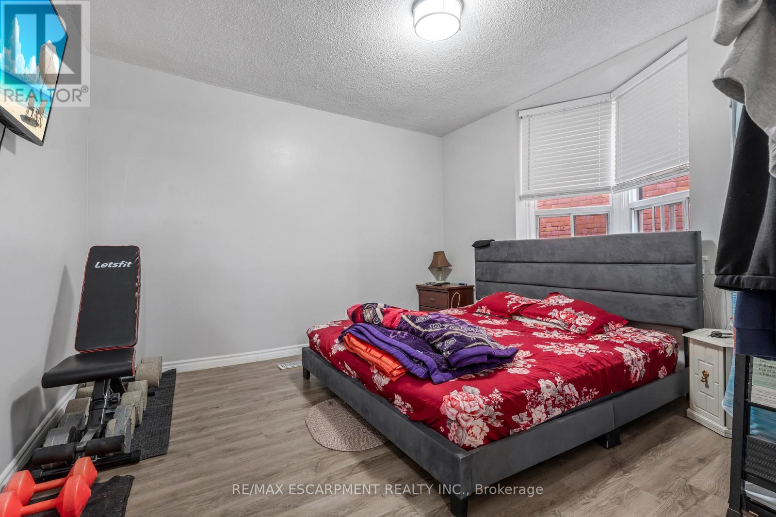 Photo 8 of 197 Emerald Street N, Hamilton ON