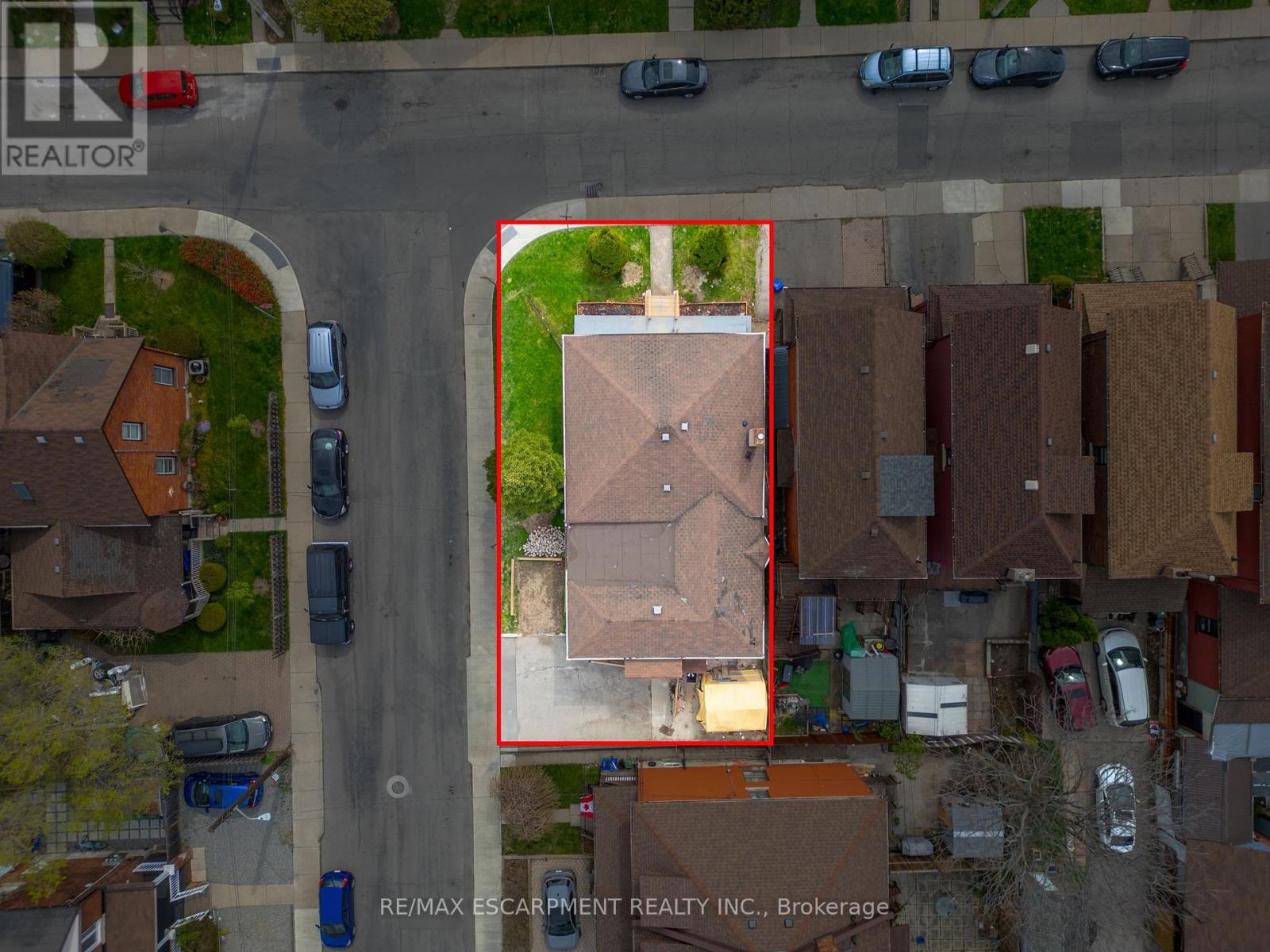 Photo 2 of 197 Emerald Street N, Hamilton ON
