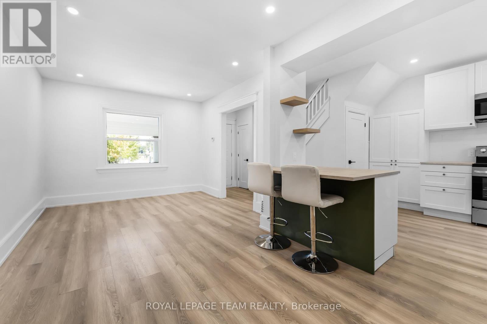 Photo 10 of 5 Gilchrist Avenue, Ottawa ON