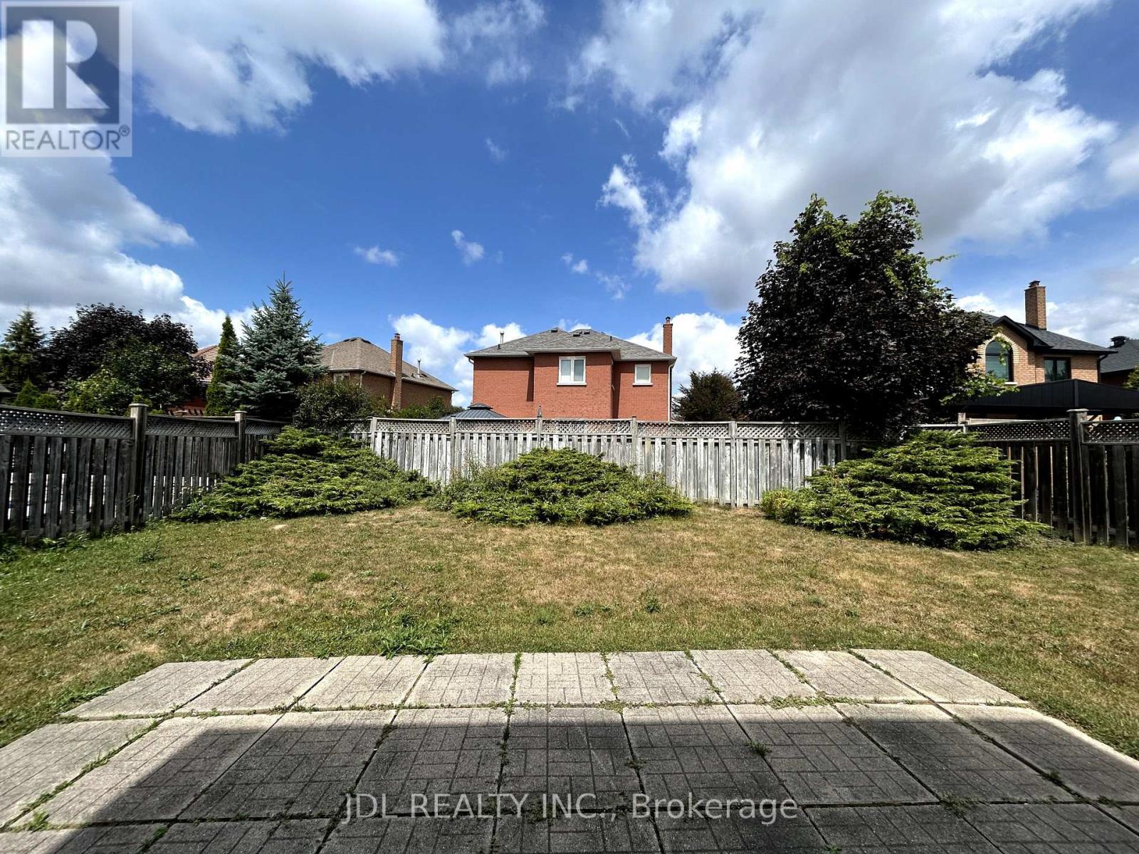 Photo 17 of Bsmt 80 Caproni Drive, Vaughan ON