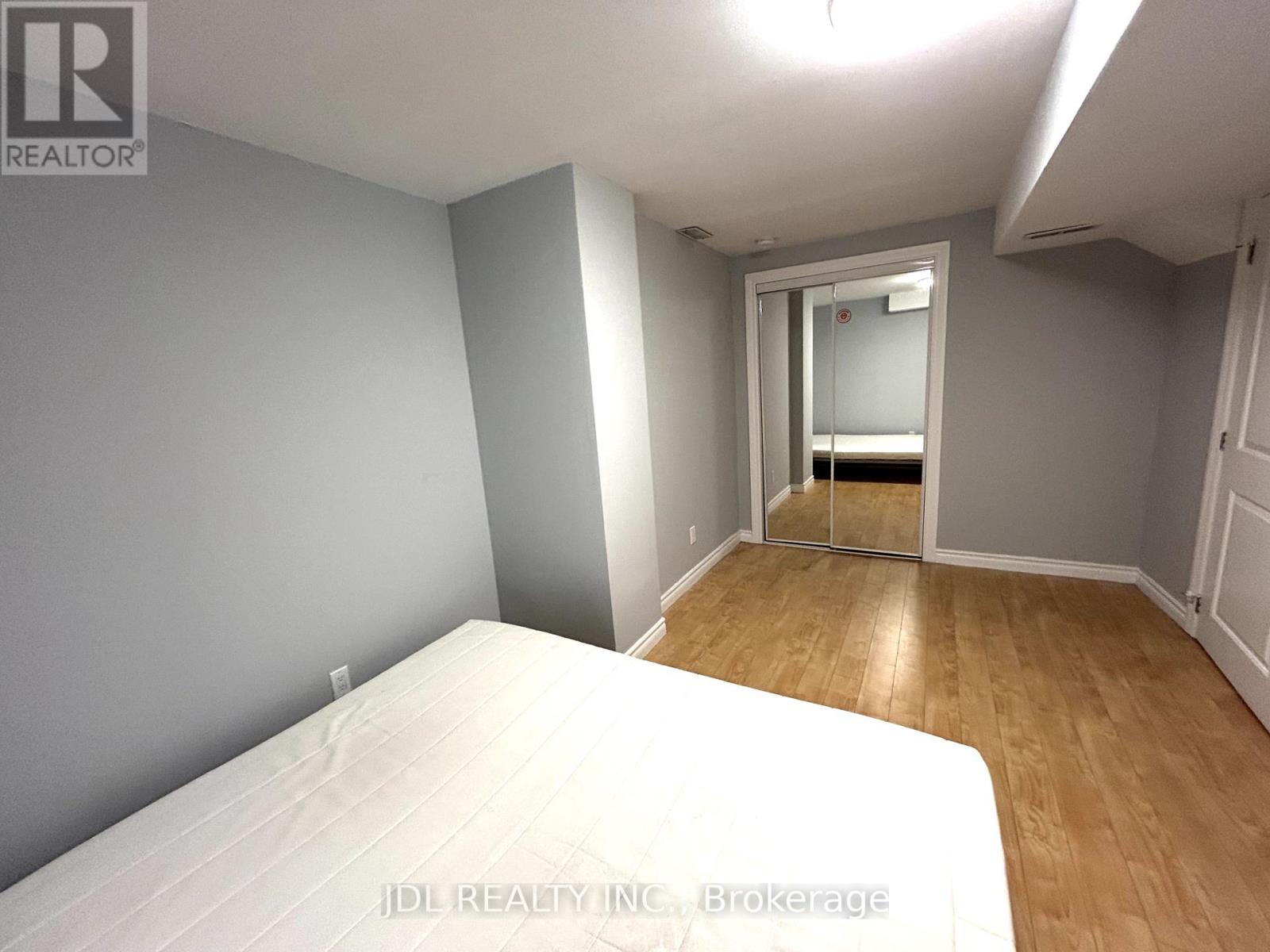 Photo 10 of Bsmt 80 Caproni Drive, Vaughan ON