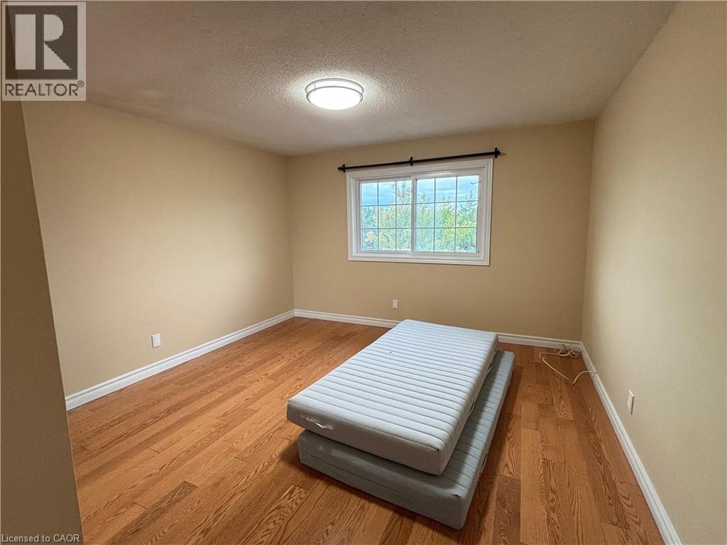 Photo 35 of 487 Beechwood Drive Unit 4, Waterloo ON