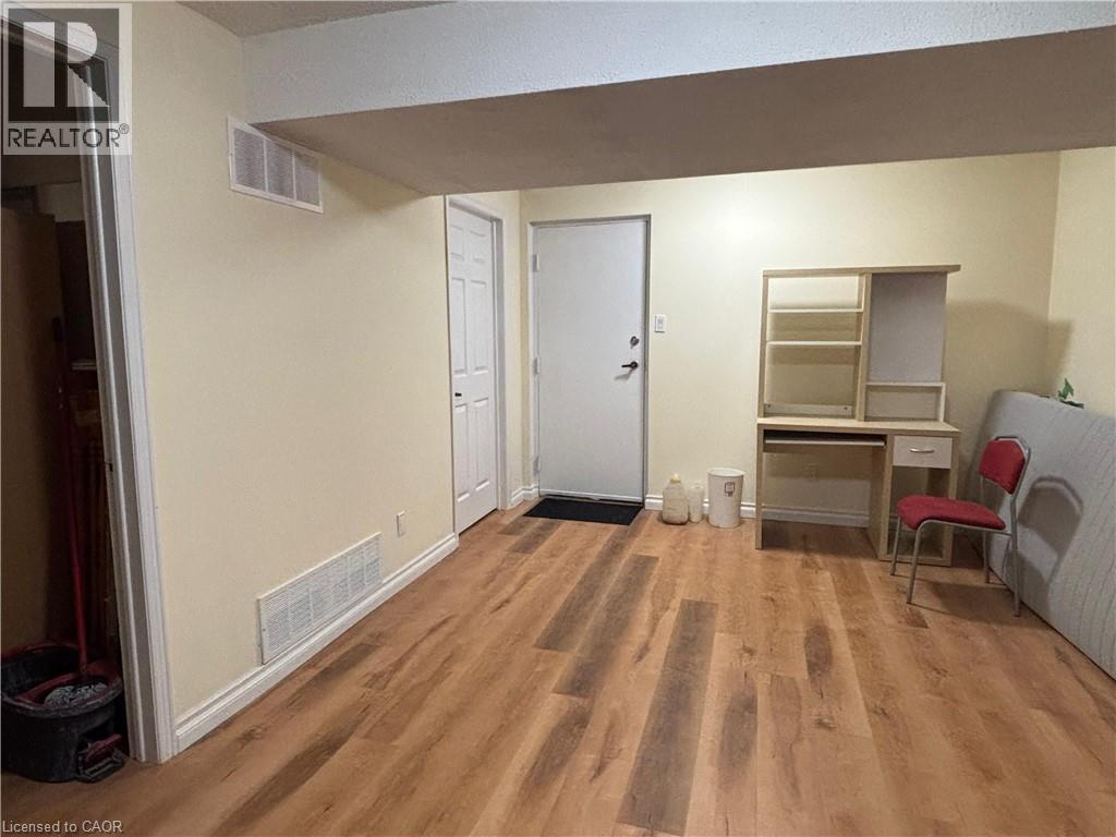 Photo 25 of 487 Beechwood Drive Unit 4, Waterloo ON