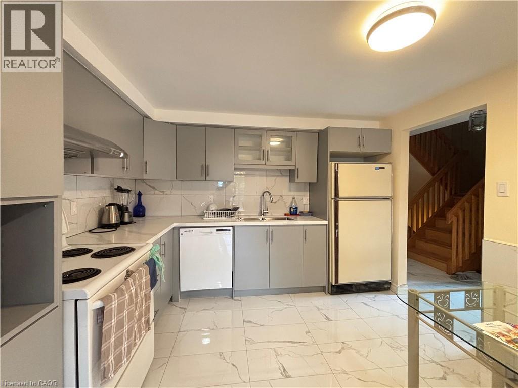 Photo 18 of 487 Beechwood Drive Unit 4, Waterloo ON