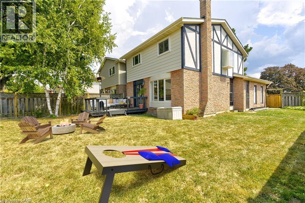 Photo 40 of 3045 Driftwood Drive, Burlington ON