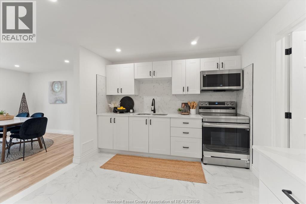 Photo 29 of 109 King Street East, Harrow ON