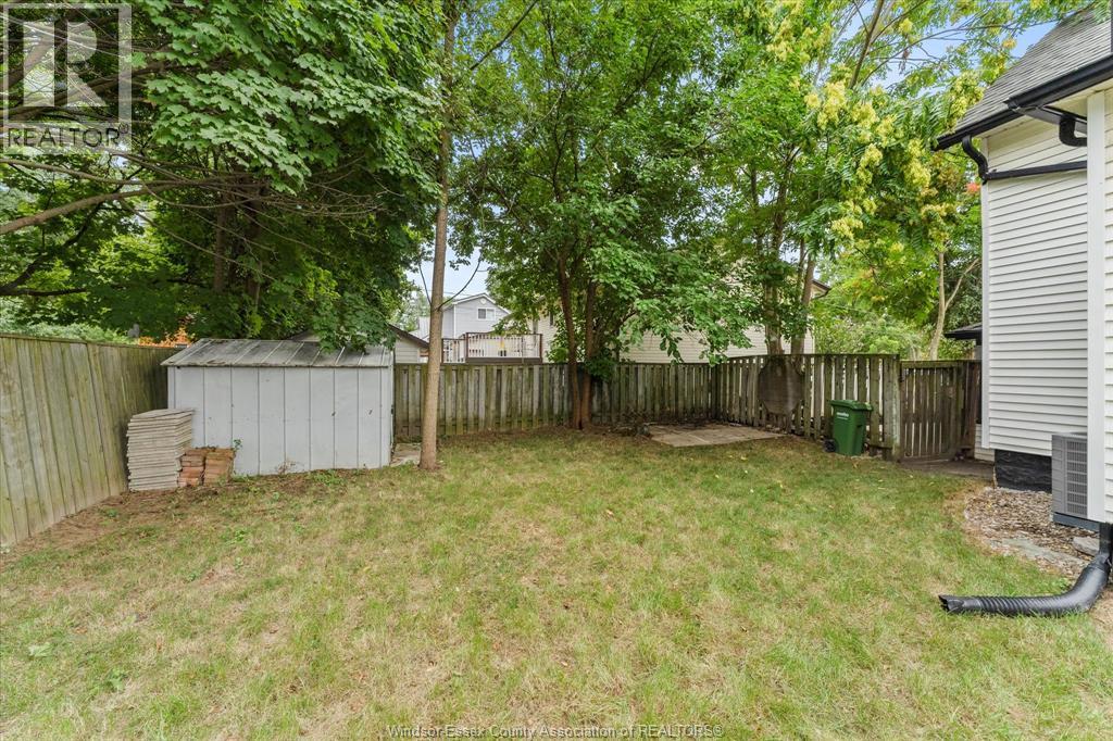 Photo 14 of 109 King Street East, Harrow ON
