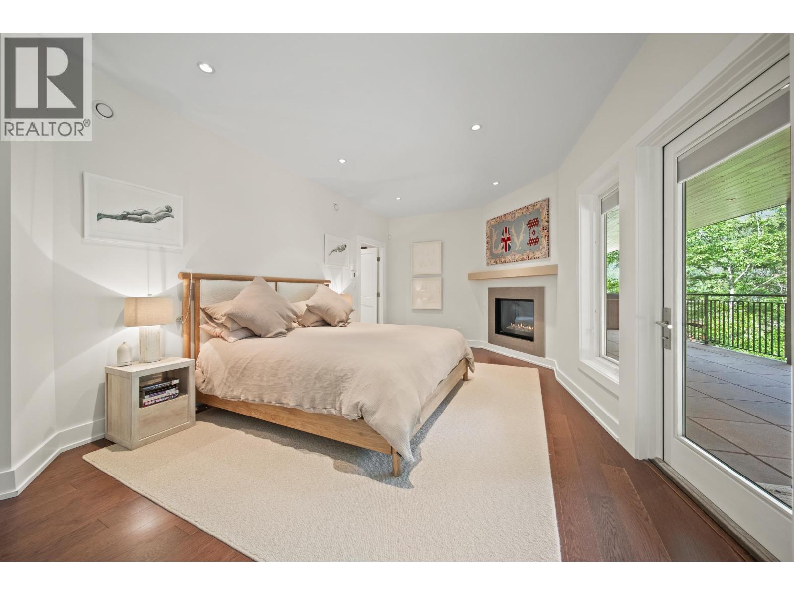 1545 TYNEBRIDGE COURT, Whistler