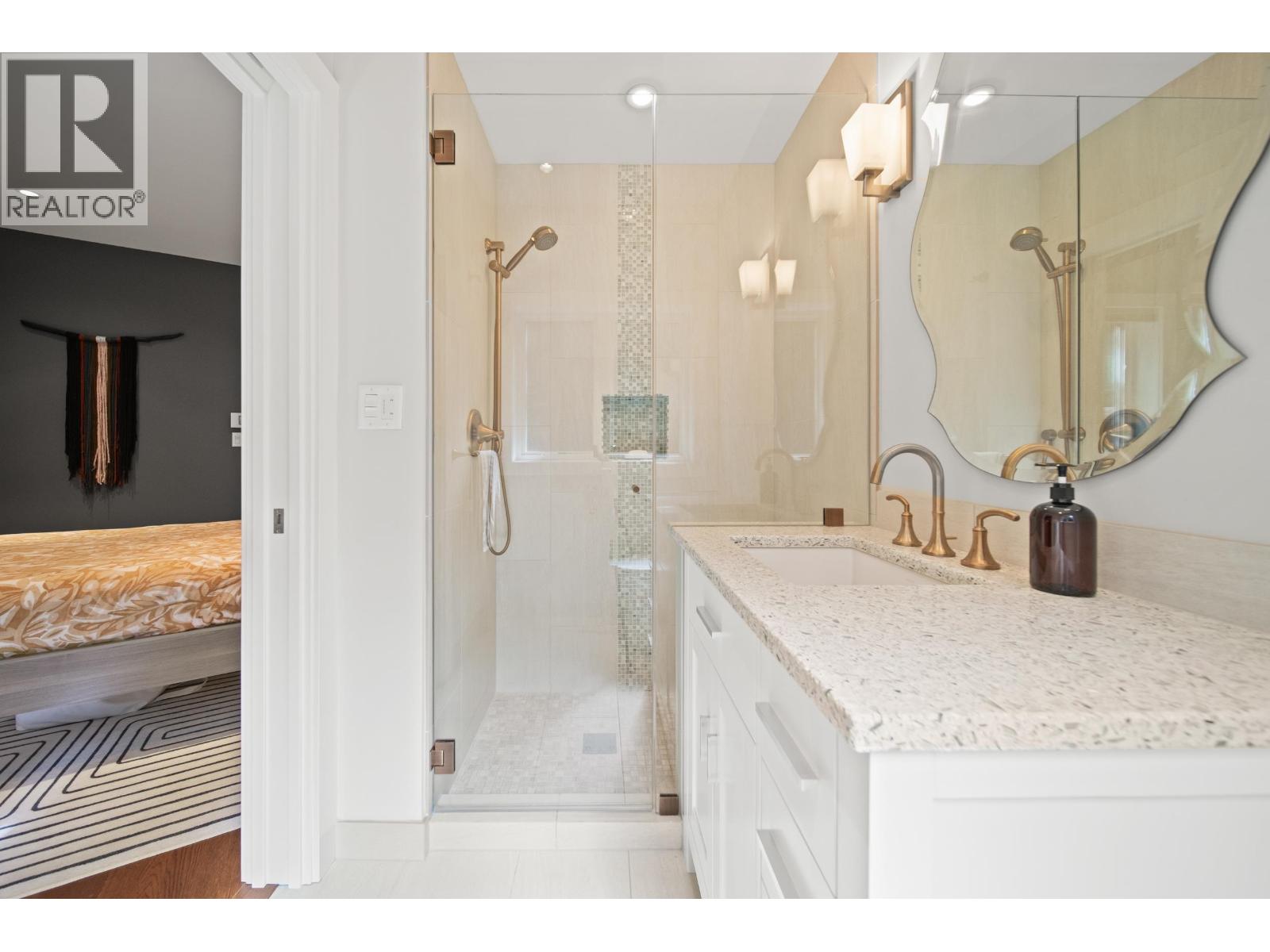 1545 TYNEBRIDGE COURT, Whistler