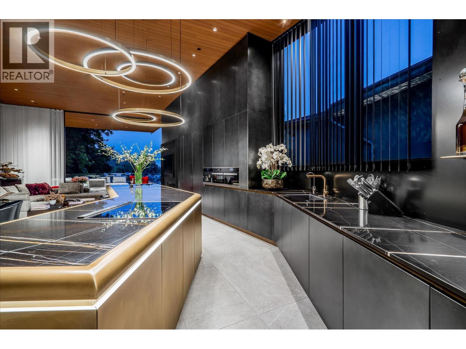 3478 MARINE DRIVE, West Vancouver