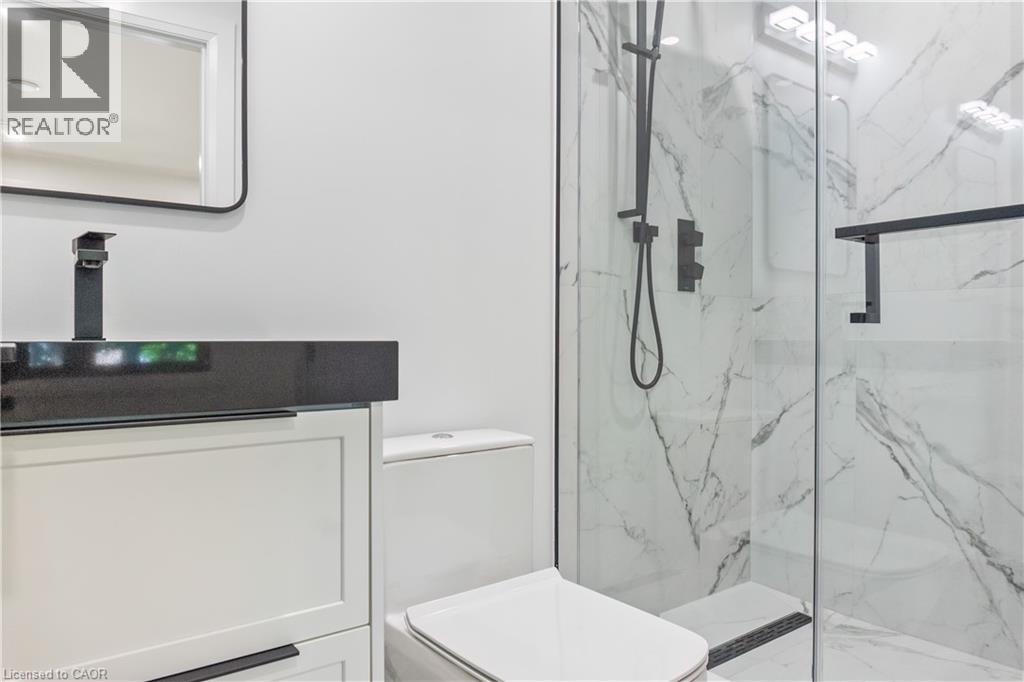 Photo 11 of 319 Beechfield Road, Oakville ON