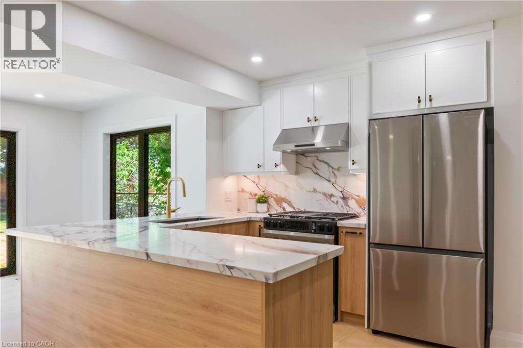Photo 10 of 319 Beechfield Road, Oakville ON