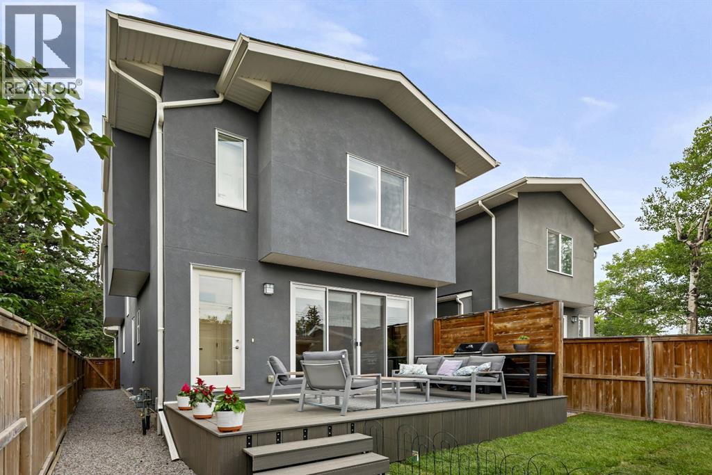 Photo 9 of 2832 42 Street Sw, Calgary AB