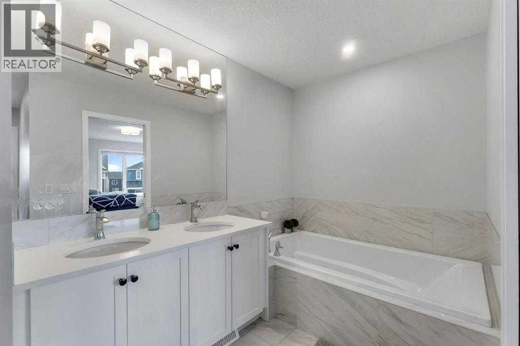 Photo 35 of 114 Corner Meadows Grove Ne, Calgary AB