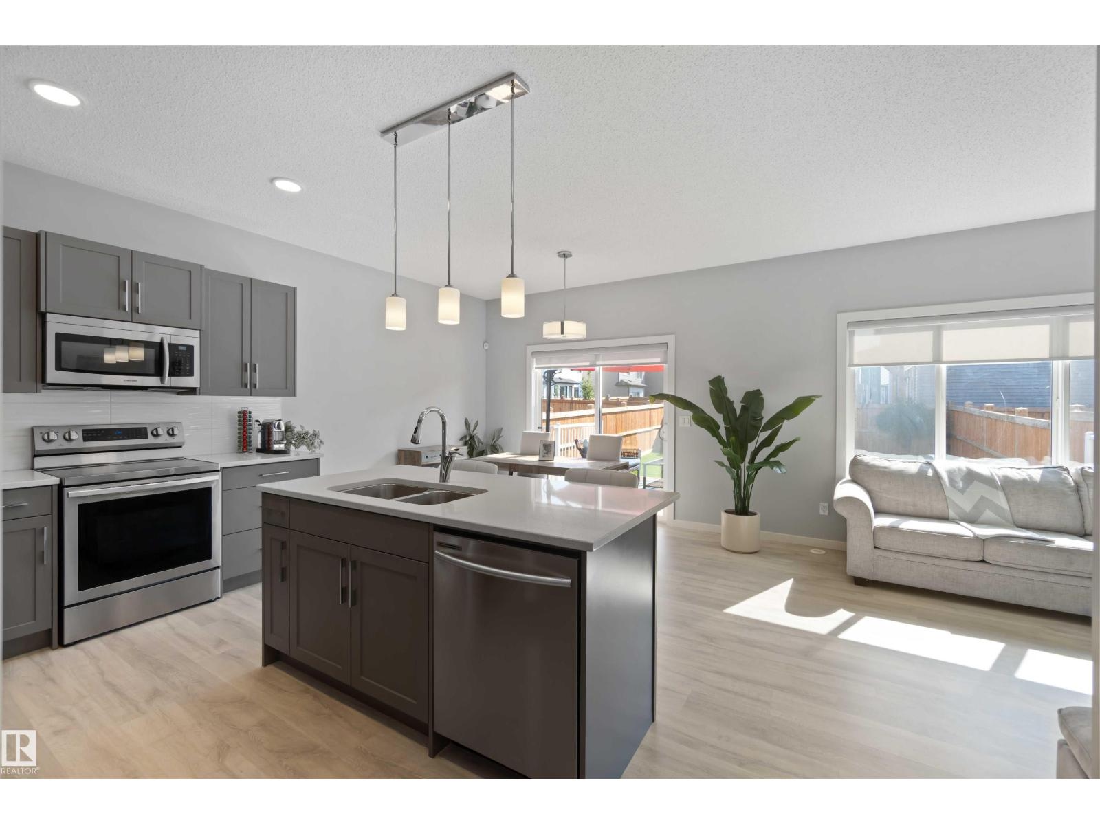 Photo 44 of 15847 22 Av Sw, Edmonton AB