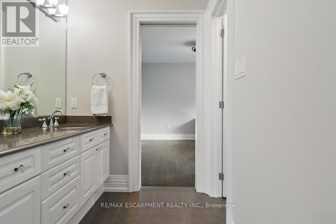 Photo 25 of 1229 Minaki Road, Mississauga ON