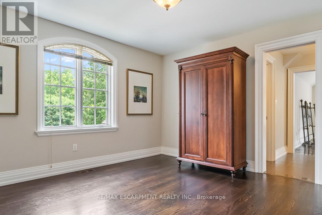 Photo 4 of 1229 Minaki Road, Mississauga ON