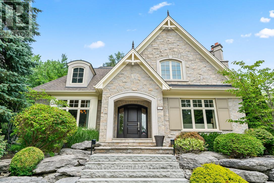 Photo 19 of 1229 Minaki Road, Mississauga ON