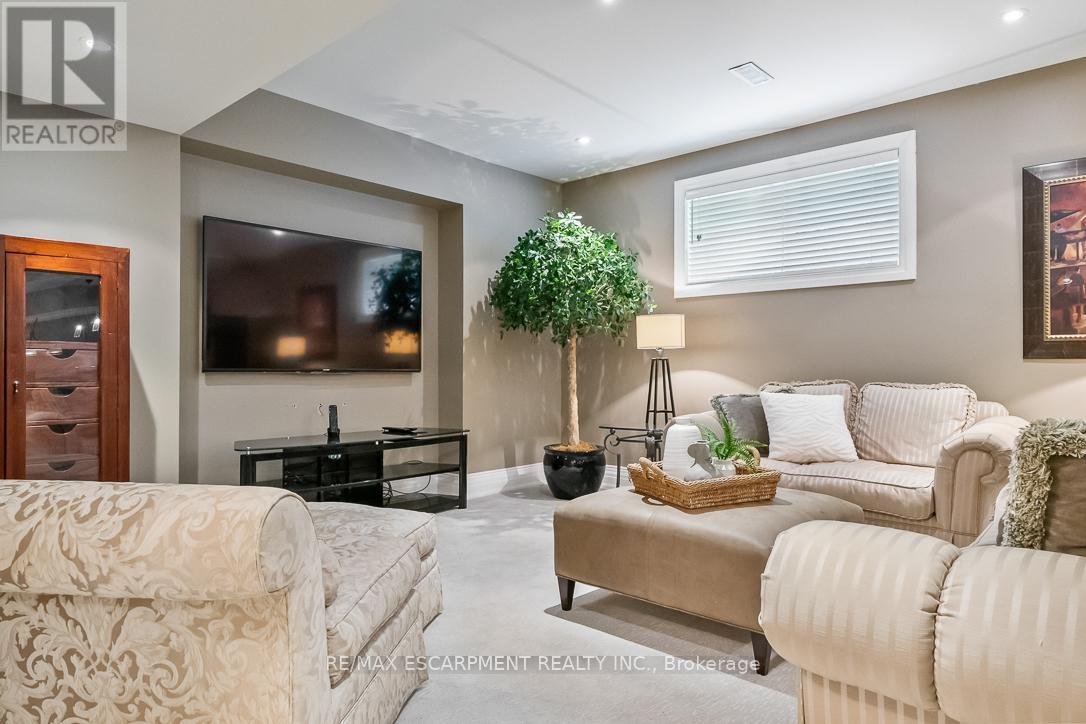 Photo 5 of 1229 Minaki Road, Mississauga ON