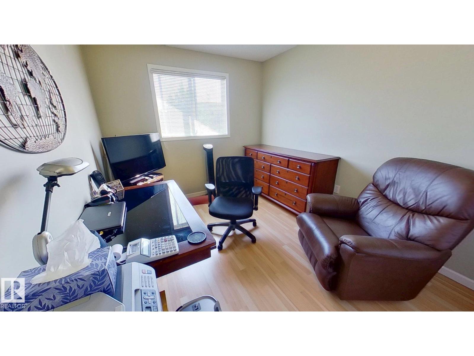 Photo 18 of 12 13217 155 Av Nw, Edmonton AB