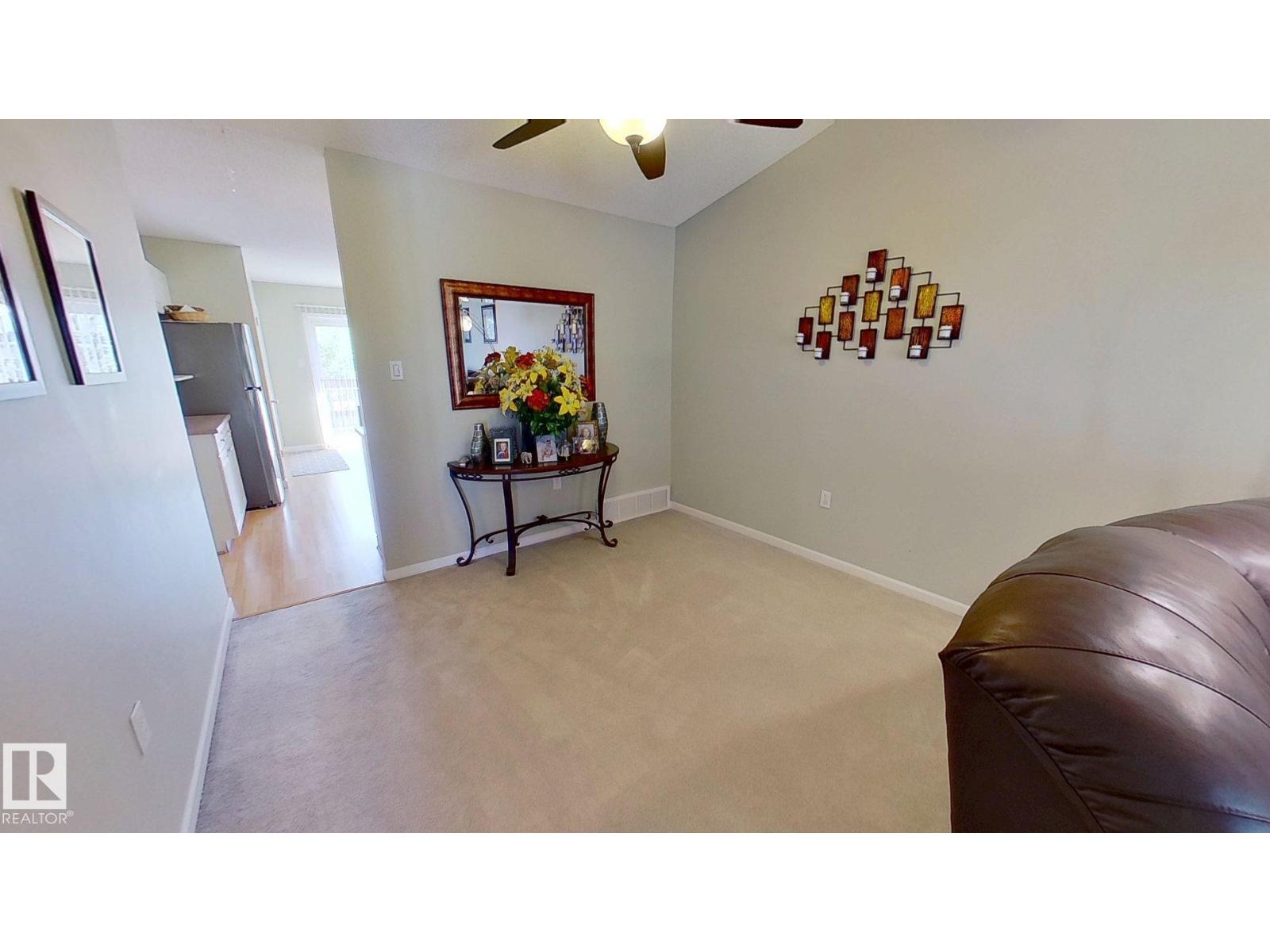 Photo 2 of 12 13217 155 Av Nw, Edmonton AB