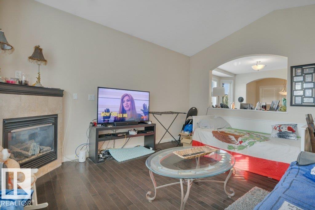Photo 34 of 6 Kingdom Pl, Leduc AB