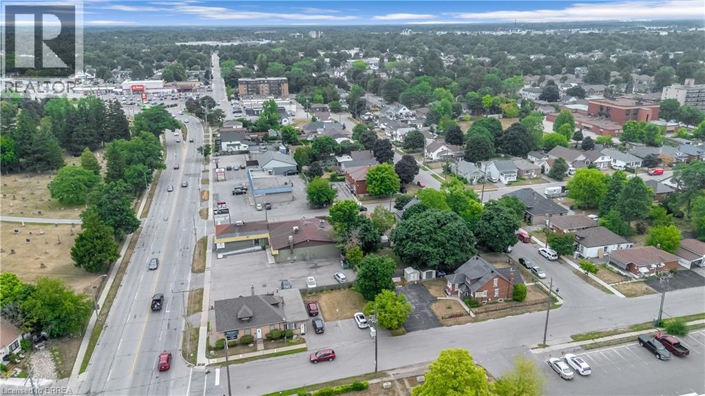Photo 38 of 393 St Paul Avenue Unit C, Brantford ON