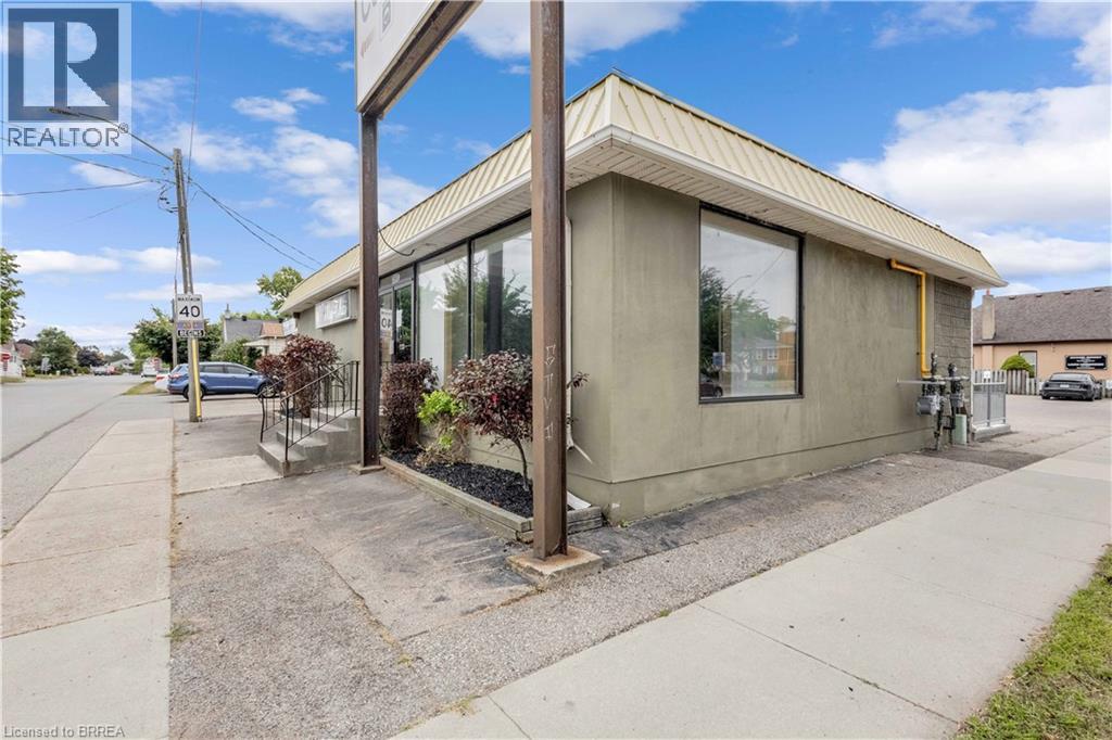 Photo 22 of 393 St Paul Avenue Unit C, Brantford ON