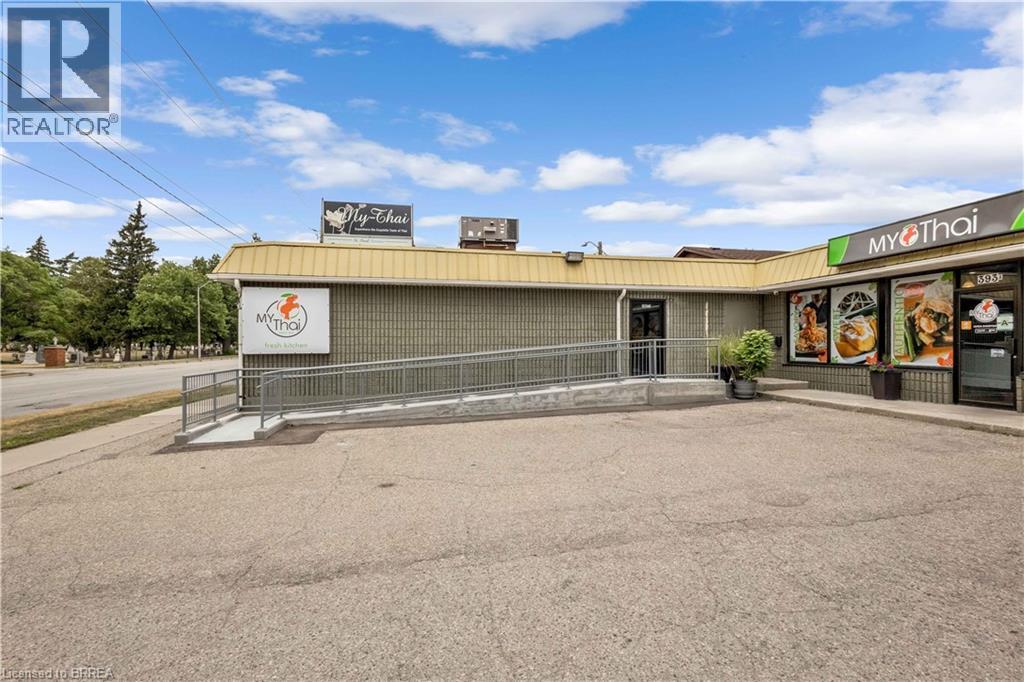 Photo 34 of 393 St Paul Avenue Unit C, Brantford ON