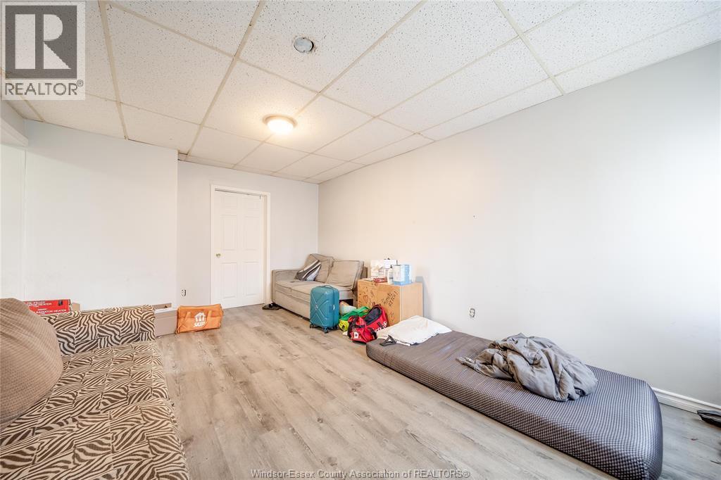 Photo 2 of 736 University Avenue, Windsor ON