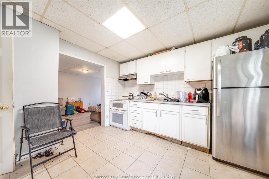 Photo 33 of 736 University Avenue, Windsor ON