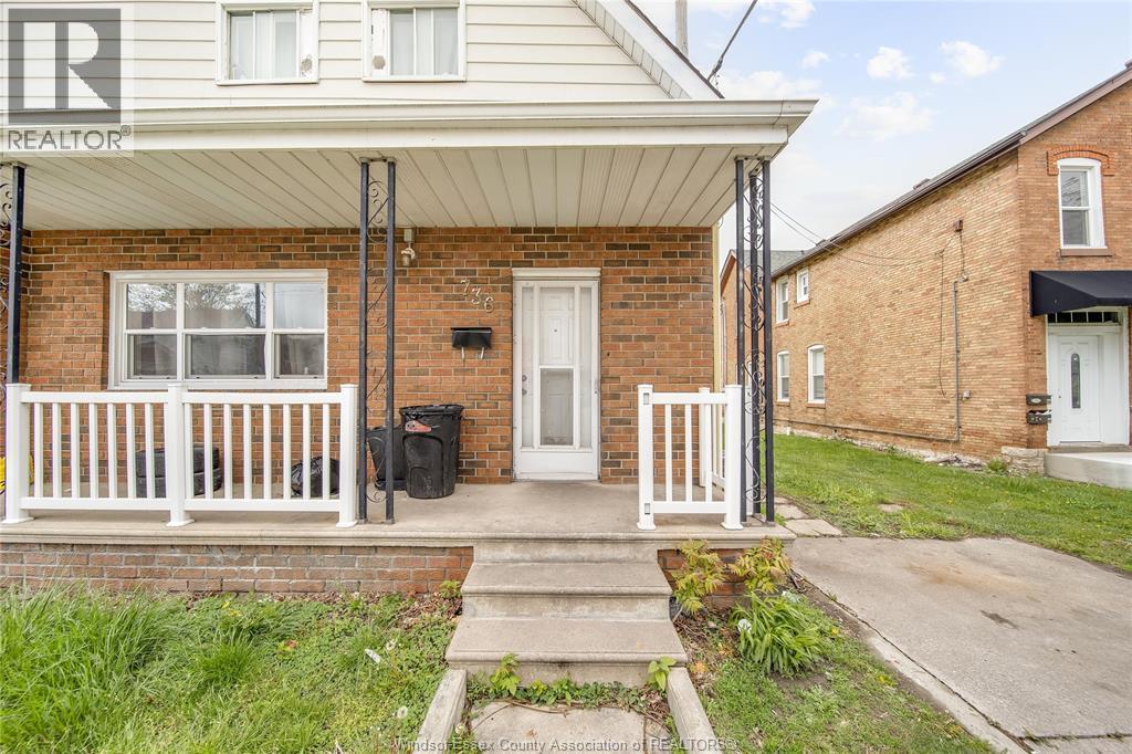 Photo 5 of 736 University Avenue, Windsor ON