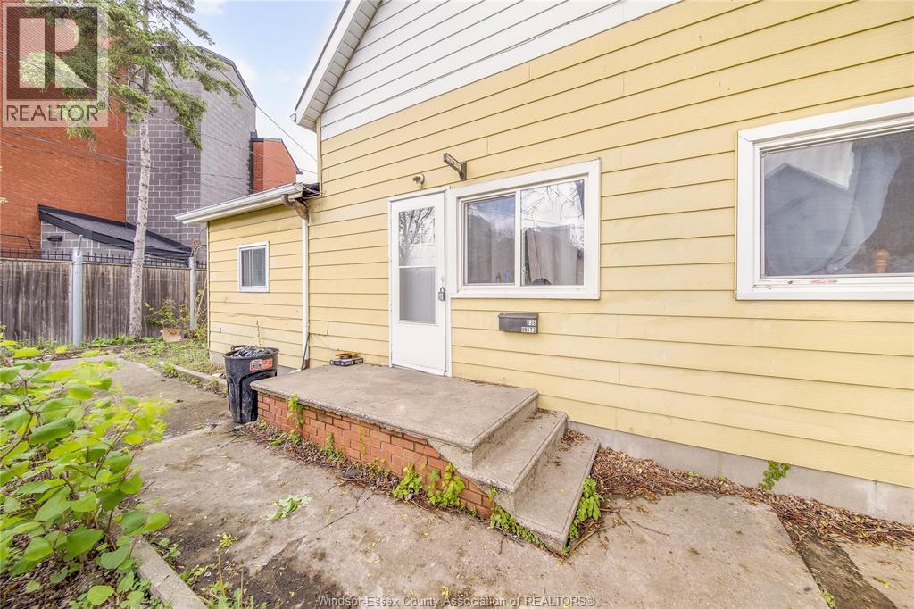 Photo 16 of 736 University Avenue, Windsor ON