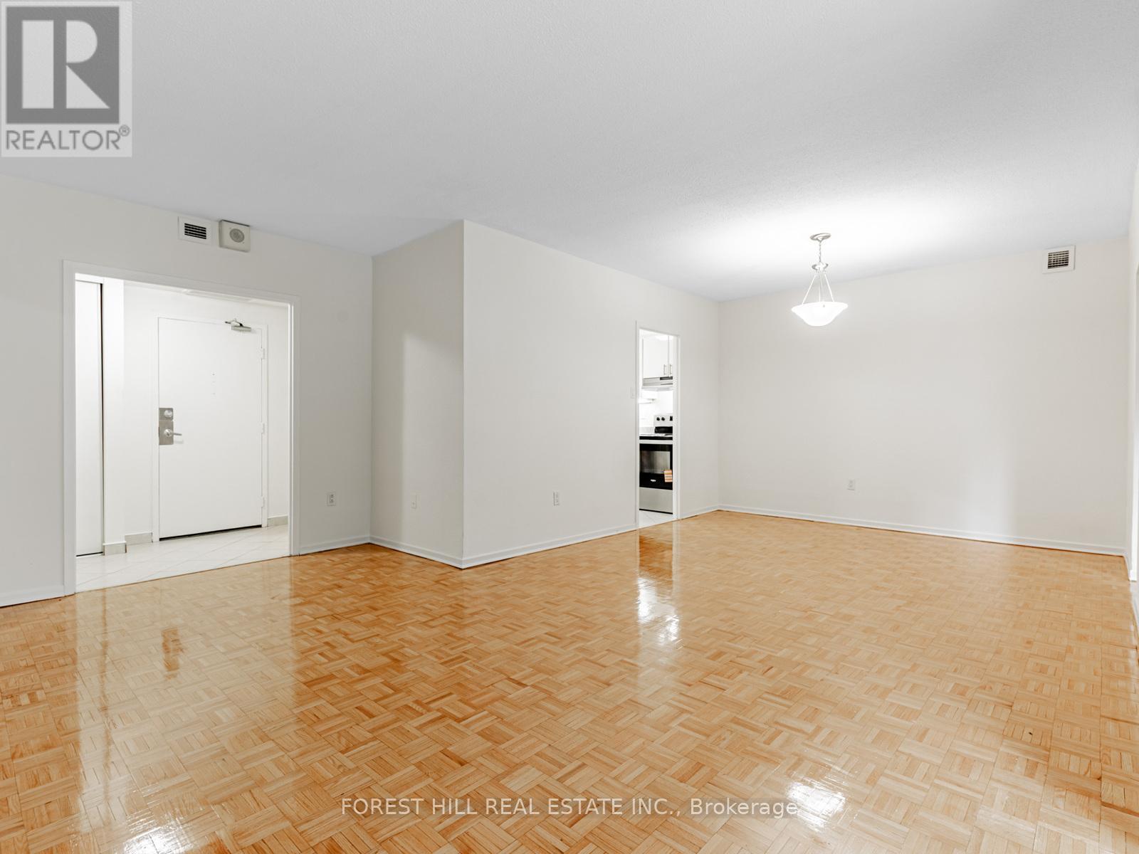 Photo 19 of Pl 5 4001 Bayview Avenue, Toronto ON