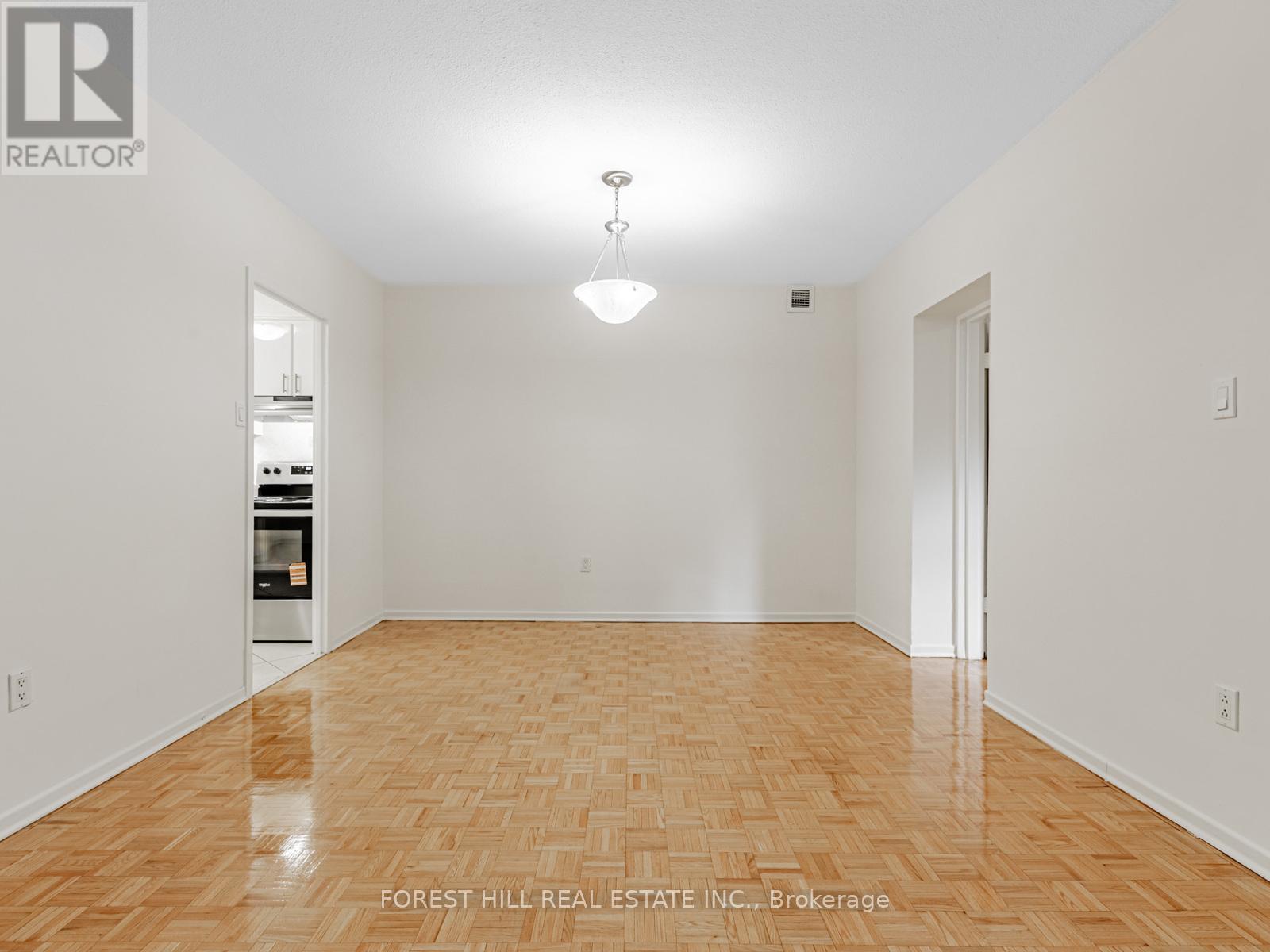Photo 18 of Pl 5 4001 Bayview Avenue, Toronto ON