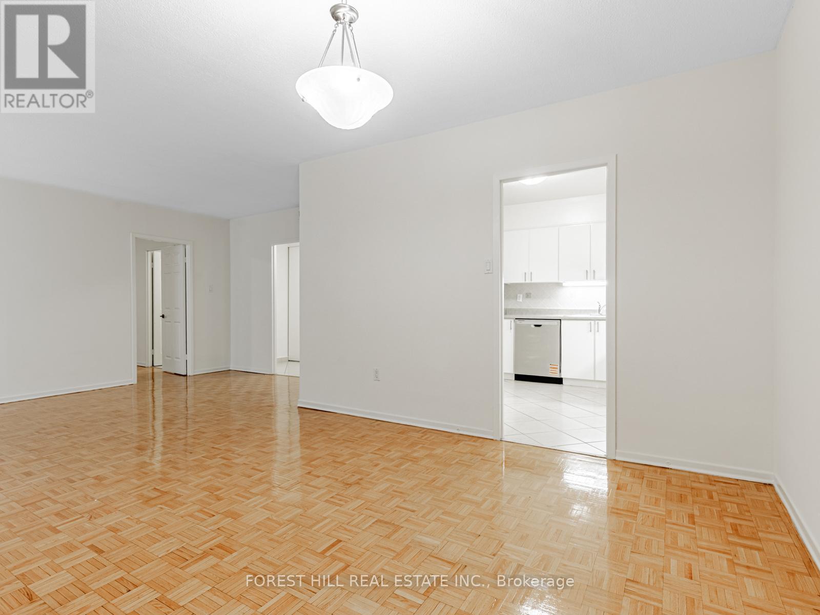 Photo 10 of Pl 5 4001 Bayview Avenue, Toronto ON