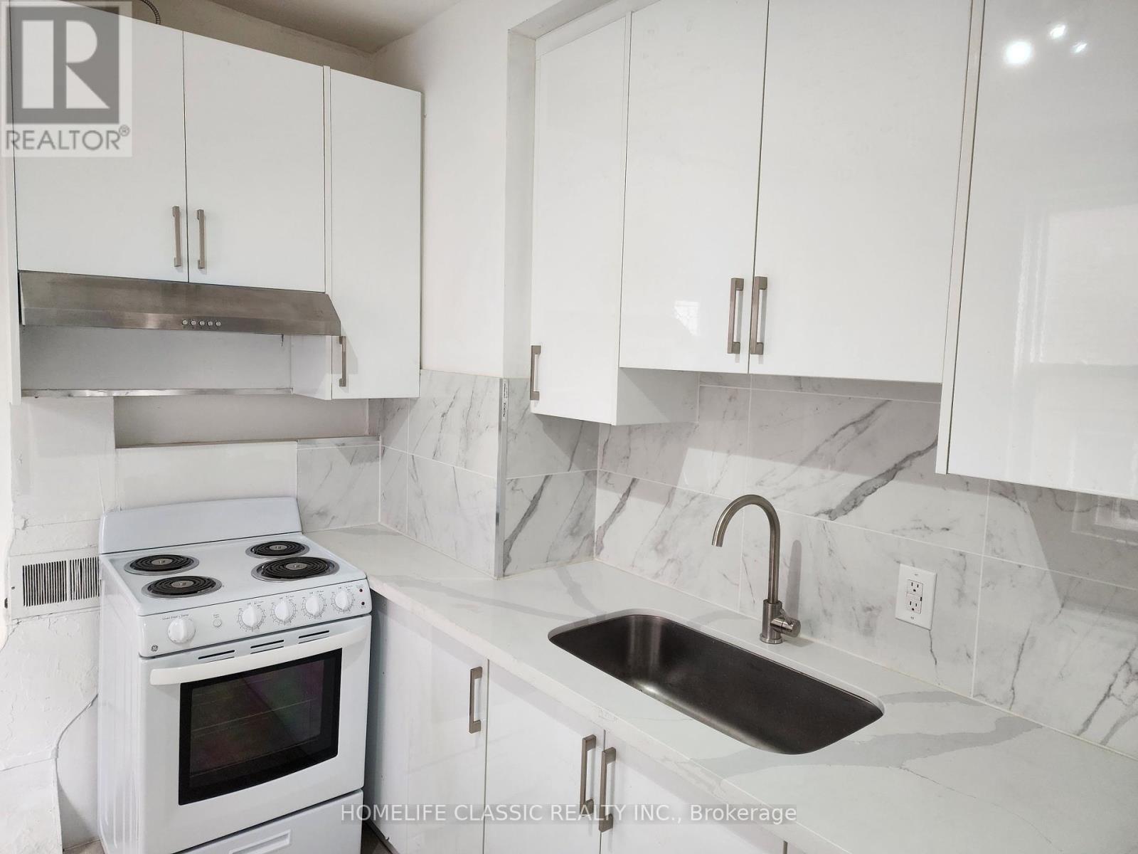 Photo 6 of 1 498 King Street E, Toronto ON