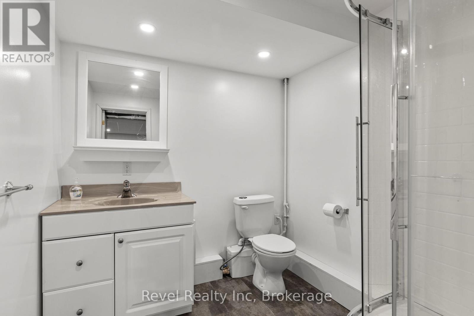 Photo 13 of 21 John Street, Springwater ON
