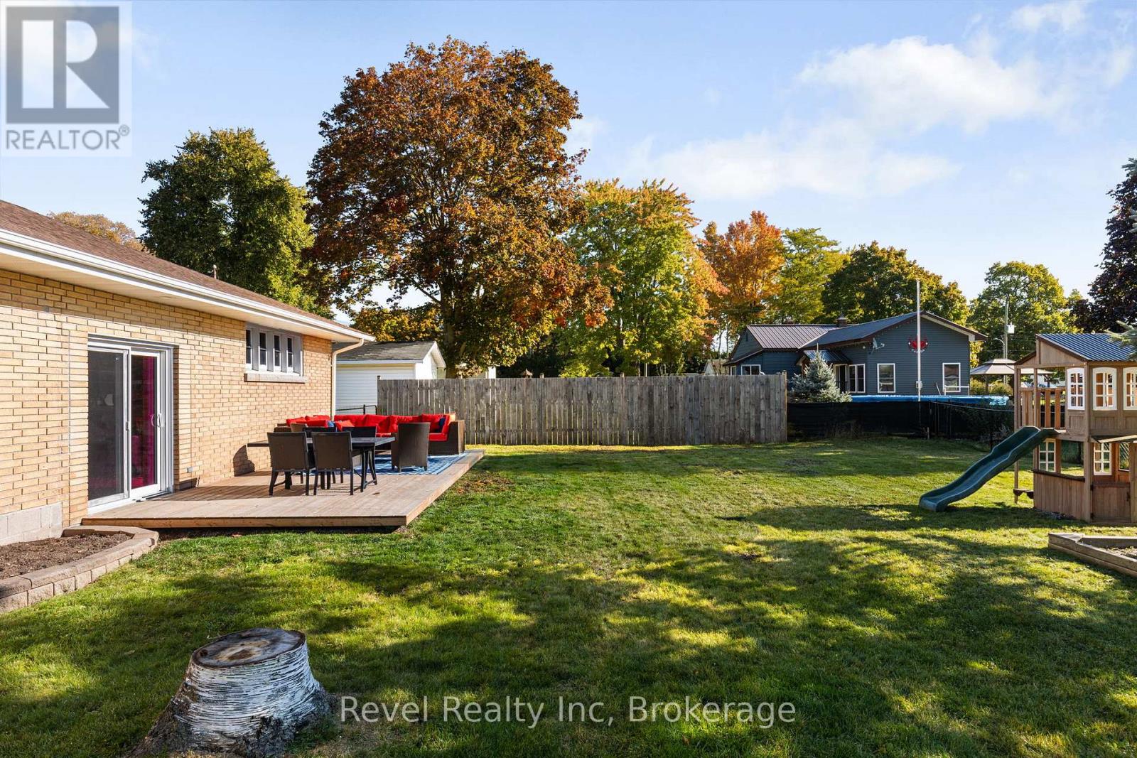 Photo 27 of 21 John Street, Springwater ON