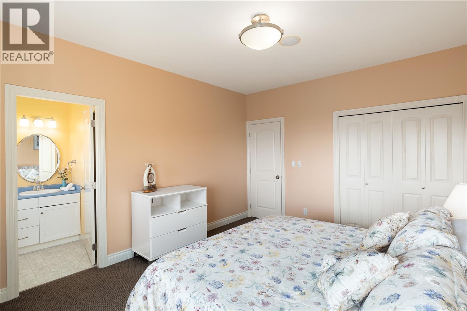 Photo 64 of 970 Seapearl Pl, Saanich BC