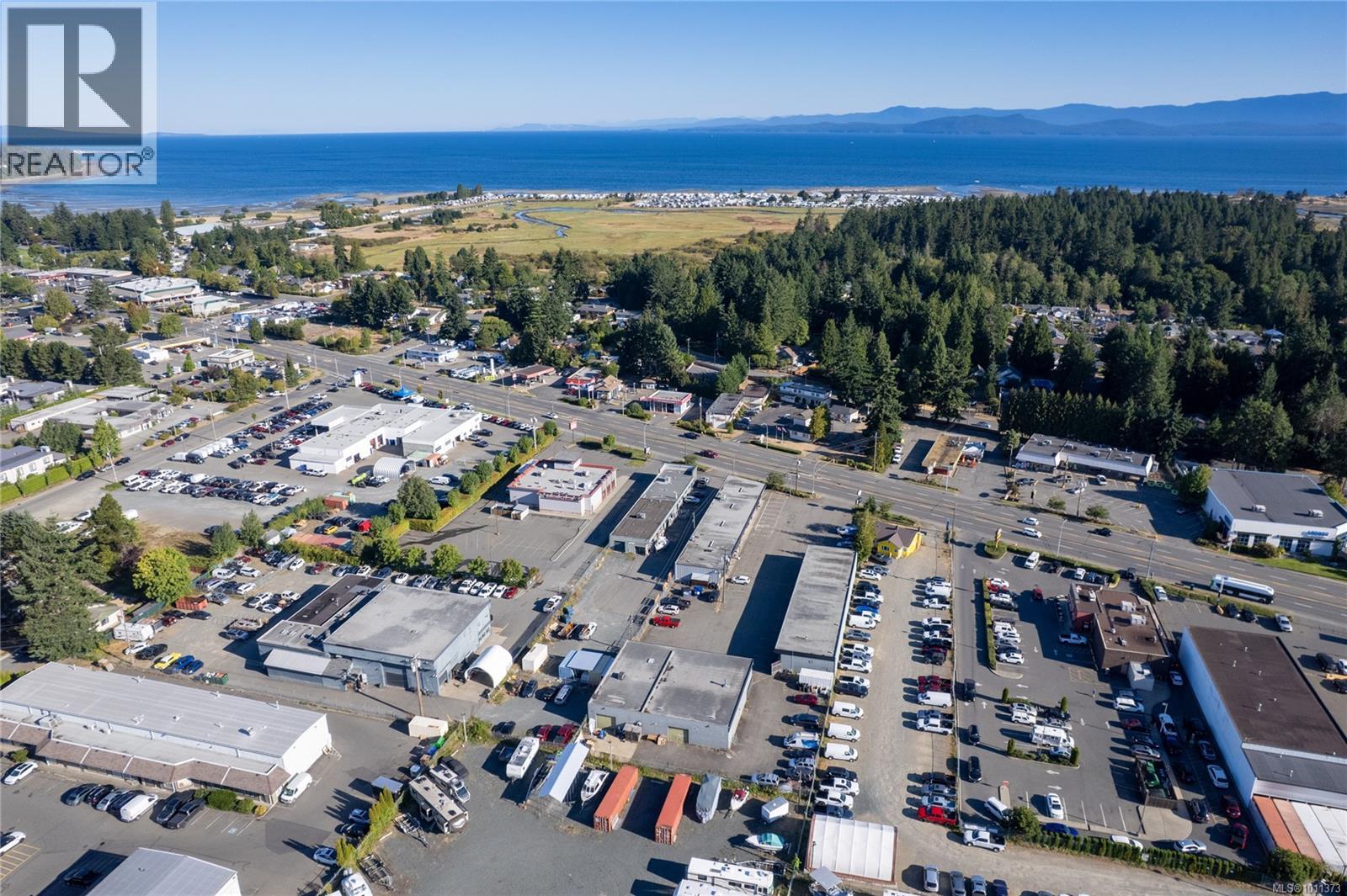 Photo 23 of 464 Island Hwy E, Parksville BC