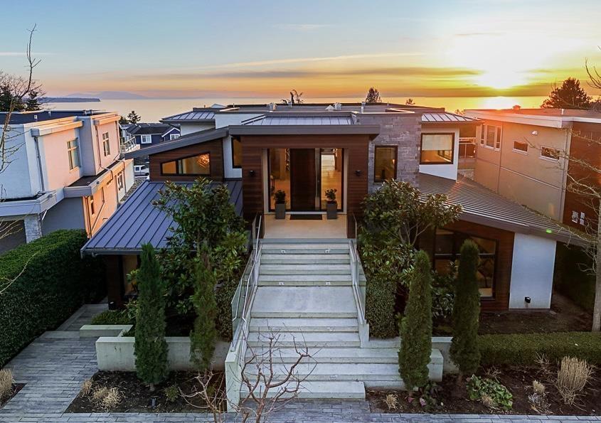 Photo 2 of 14448 Blackburn Crescent, White Rock BC