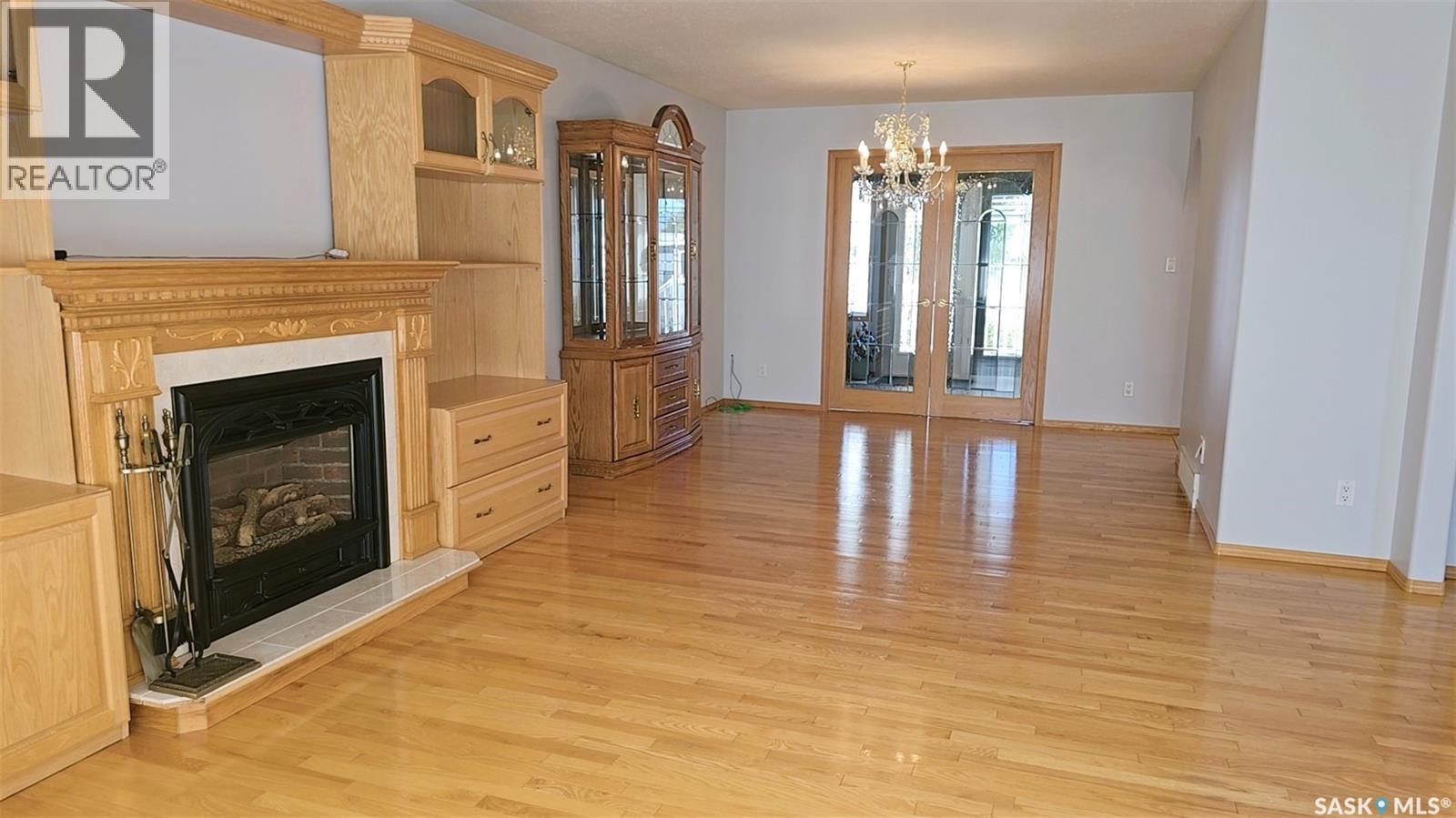 Photo 2 of 210 3rd Street E, Vanscoy SK